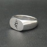 梵字リング 不動明王 シルバー925 【刻印無料】 梵字 ふどうみょうおう カーン 酉 鳥 とり 干支 リング 指輪 シルバーアクセサリー メンズ ユニセックス クリスマス 誕生日 父の日 プレゼント ハンドメイド 手作り 箱入り ギフトラッピング Grand Galleria グランドガレリア