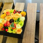【ＡＲＮＯＸ】ＢＯＸフラワー　送料無料 即日発送 御祝いに生花のBOXフラワー 生花 敬老の日 フラワー ギフト 誕生日 結婚祝い お見舞 送別 新築祝い フラワーケーキ BOXフラワー BOXアレンジ ウエディング 御祝い 卒業 入学 出産 お供え 敬老の日 お中元 お歳暮