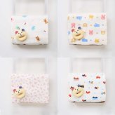 ミキハウスホットビスケッツ  ガーゼバスタオル&ラトルセット＜BOX付き＞ギフトラッピング　出産祝い　誕生日　お祝い　入園祝い　キッズ服　ベビー服