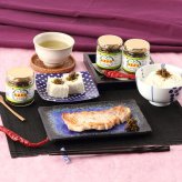 辛さの中の旨味と甘味 辛くて旨い！激辛薬味みまから ４個セット
