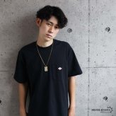 ステンレス ドッグタグネックレス ゴールド クロス メンズ ペンダント 十字架 ストーン プレート タグネックレス 男性用 アクセサリー 金色 バイカラー 格子柄 重厚感 存在感 カジュアル ストリート ヒップホップ 装飾