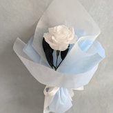 【プリザーブドフラワー／白薔薇のふんわり一輪ラッピング】
