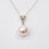 ［pearl590］8mm - 8.5mm ホワイトピンク ペンダント ダイヤモンド付 あこや真珠 0.05ct