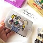 スヌーピー アクセサリーケース SNOOPY ジュエリーケース コンパクトミラー ミラー付き マルチケース コンパクト ミラーケース 小物ケース 仕切り付き 持ち運び 旅行 携帯用 メタリック おしゃれ かわいい 刺繍 起毛 鏡 ゴールド シルバー パープル 誕生日 プレゼント ギフト