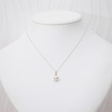 ［pearl586］ 8mm - 8.5mm ホワイトピンク ペンダント ダイヤモンド付 あこや真珠 0.01ct
