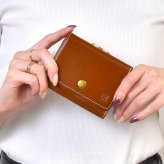 三つ折り財布 メンズ レディース ブランド 本革 ベリーズヨーク BELLIES YORK イタリアンレザー 牛革 コンパクト がま口財布 カード入れ 小銭入れ 小さめ 3つ折り ミニ財布 おしゃれ シンプル 黒 茶色 緑 赤 誕生日 プレゼント ギフト 男性 女性 父の日 母の日 BYTM1943