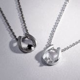 ララクリスティー ネックレス メンズ 小ぶり ホースシュー 馬蹄 ネックレス 男性用 [ BLACK Label ] p13970-b プレゼント LARA Christie