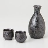 黒鉄錆 酒器 磁器 美濃焼 やきものの里から、暮らしを贈ります。　ギフト 食器 セット テーブルウェア