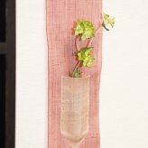 タペストリー ミニ おしゃれ 和風 豆 タペストリー 花凛 さくら色 一輪挿し 付き 好きなお花を飾れる豆タペストリー 和モダン 年中 タぺストリー 麻 壁飾り プレゼント