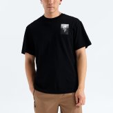 ザノースフェイス：MEN'S APEX '75 COLLAGE RELAXED SHORT-SLEEVE Tシャツ (ブラック)[Tシャツ/ アパレル/ メンズインナー/人気ブランド/おすすめギフト/誕生日プレゼント/メンズファッション]