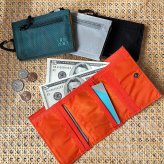 ミニ財布 L.R.M FOLD(フォールド) コンパクト三つ折り財布 おしゃれ メンズ シンプル かっこいい 小さい 普段遣い お財布デビュー 子供 男子高校生 女子高校生 ナイロン かっこいい シンプル ワンポイント 普通 お財布 さいふ ウォレット 彼氏 プレゼント 男性 人気 ブランド