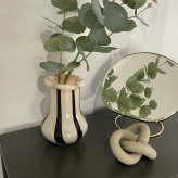 ferm LIVING ファームリビング Riban リバン 北欧 花瓶 フラワーベース 高さ15cm 北欧雑貨ガラス花瓶 ガラス モダン ブランド 人気 おしゃれ インテリア フラワーベース 白 ホワイト クリーム 雑貨 オブジェ