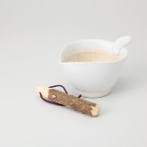 納豆かきまぜ器 白マット（すり棒付） 納豆鉢：磁器、すり棒：木 美濃焼 やきものの里から、暮らしを贈ります。　ギフト 食器 セット テーブルウェア