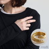 ステンレス フェザーリング 2カラー 羽根 18KGP ゴールド gold シルバー ネイティブ オープンリング フリーサイズ レディース 女性 指輪 金属アレルギー対応
