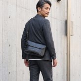 クロコダイルバッグ メンズ ショルダーバッグ ナイルクロコダイル センター取り マット加工 ブラック 通勤 旅行 本革 鰐革 肩掛け 斜め掛け メッセンジャーバッグ 4FA (06002021-mens-1r)