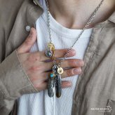 ステンレス フェザーネックレス インディアンジュエリー ペンダントネックレス メンズネックレス 18KGP 太角 あずきチェーン 太陽メタル 細身 羽根 イーグル 精巧 立体的 かっこいい 男性 金属アレルギー対応