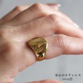 ステンレス ゆがみリング 18KGP レディース 指輪 ゴールド 印台リング ボリュームリング ドームリング ニュアンスリング オーガニックリング 幅広リング ゆがみデザイン 歪みリング 金属アレルギー対応 大ぶり おしゃれ 韓国アクセサリー トレンド