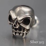 シルバーピアス メンズ いぶし銀 スカル スタッド 金属アレルギー対応ステンレス 片耳用 片方 シングル 骸骨 ドクロ 髑髏 黒 ブラック 男性用 アクセサリー おしゃれ かっこいい【全品1個ずつバラ売り】 プレゼント