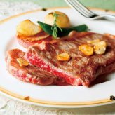 松阪牛 サーロインステーキ 340g 2枚入 ギフト 高級 和牛 ブランド牛 牛肉 ステーキ肉 冷凍 贈答用 お祝い 内祝い お返し プレゼント 贈り物 グルメ 敬老の日 母の日 父の日 お中元 お歳暮
