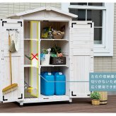 照明 ライト 天然木三角屋根収納庫 屋外物置 木製収納庫 ガーデン収納庫 おしゃれ 組立式 DIY ガーデニング用品 収納 棚付き ベランダ 庭 玄関 外収納 幅約106cm 奥行約69cm 高さ約160cm ブラウン ホワイト 新生活