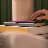 11月新色発売｜【パーカー公式】【名入れ】｜本革ペンシース付きギフトボックス｜替芯2本付き｜ PARKER パーカー メリディアン ボールペン マットブラックGT/CT・ブラックGT/CT・クロームGT/CT・グレープRBT・ティールRBT 特別デザインボックス ギフトラッピング ギフトバッグ付き 高級筆記具 ブランド オフィス使用 会社用 お祝い 女性 プレゼント 記念日 誕生日 社会人