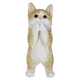 置物 猫 おねだりビスケットとら白猫 高さ23cm woobia ウービア リアル かわいい おしゃれ 玄関 インテリア オブジェ ガーデン とら猫 おねだり ねこ ネコ 動物 癒し 棚 北欧 プレゼント ギフト 新築祝い 猫好き
