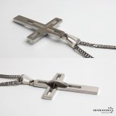 ステンレス クロスネックレス ダブル喜平 メンズ 十字架 ペンダント シルバーカラー オープンワーク 立体 ねじれ モチーフ ロングトップ 男性用 アクセサリー 首飾り カジュアル ストリート ロック 存在感 ユニセックス
