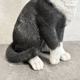 置物 お座りハチワレ黒白猫 ネコ 高さ22.5cm woobia ウービア 大きい かわいい おしゃれ ガーデン インテリア オブジェ 可愛い プレゼント 北欧 玄関 雑貨 動物 モダン 面白い 庭 ギフト 屋外 家 リアル 玄関先 ガーデンオーナメント