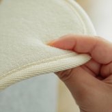 ラグ カーペット クッションマット マット 120×170cm ピタリ すべり止め 下敷き 滑り止め 手洗い 防音マット 防音 防ダニ加工 ホット 対応 床暖房対応 ウレタン入り下敷き 保温性 下 絨毯下 便利 無地 ホワイト オールシーズン