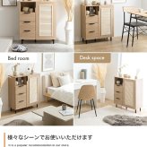 チェスト キャビネット 本棚 シェルフ 飾り棚 ディスプレイ タンス ラック ルーバー扉 下駄箱 収納家具 脚付き 書類 サイド 薄型 スリム 引き出し オフィス キッチン リビング スチール 書庫 隠す収納と見せる収納が1台で実現 また ワンルーム 新生活