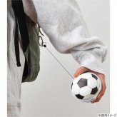 キーケース コインケース サッカーボール型 小銭入れ キーホルダー リール付き カラビナ付き 雑貨 サッカー フットボール スポーツ プレゼント ギフト セトクラフト