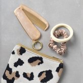 新作入荷 ヘアコーム ヘアブラシ ブラシ 折りたたみ コーム 櫛 クシ 静電気除去グッズ 静電気 帯電 静電気グッズ 髪 髪型 広がり 折りたためる コンパクト 薄い 美髪コーム メンズ レディース 美容 ヘアケア さらさら マッサージ 男性 女性 贈り物 お配りギフト
