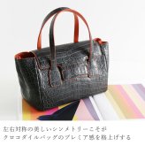 クロコダイル 2WAY ミニ ハンドバッグ レディース マット 加工 センター取り 本革 ミニバッグ バイカラー 内装 ラムレザー ミニトート 鰐革 ワニ 安心 保証書 付き ギフト プレゼント 4FA (06001550r)