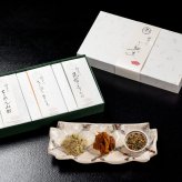 【送料無料/包装あり/のし可】料亭のご馳走「特選」【ちりめん山椒・きんぴらまぐろ・昆布ふりかけ】《熨斗可 佃煮　ふりかけ　昆布  鮪 マグロ おじゃこ 京都 料亭 下鴨茶寮 ギフトセット 内祝い 出産祝い 結婚内祝い プレゼント 還暦祝い お返し 中元 歳暮 米寿 お土産》