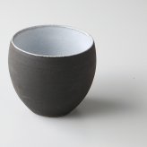 炭化土丸カップ（白） 陶器 美濃焼 やきものの里から、暮らしを贈ります。　ギフト 食器 セット テーブルウェア