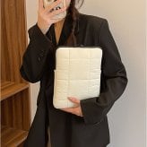 パソコンケース 可愛い 通販 PCケース スリーブケース pc インナーケース バッグ ケース ノートパソコンケース ノートPCケース インナーバッグ 耐衝撃 厚め 無地 キルティング ノートパソコン モバイルパソコン かわいい おしゃれ