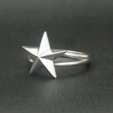 スターリング 指輪 シルバー925 【刻印無料】スター 星 リング シルバーアクセサリー メンズ レディース ユニセックス スターリングシルバー 誕生日 クリスマス プレゼント 贈り物 ギフト 母の日 ハンドメイド 箱入り ジュエリーボックス Grand Galleria グランドガレリア