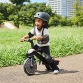 誕生日プレゼント GLOBBER グロッバー エクスプローラー トライク 3in1 三輪車 手押し棒付き トレーニングバイク キックバイク 二輪 変形 工具不要 自転車デビュー前 おでかけ 18カ月 1歳半 2歳 3歳 4歳 5歳 体重20kgまで レッド 男の子 女の子 お祝い ギフト