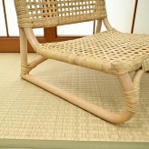 座椅子 ラタンチェア ローチェア rattan 椅子 リラックス フロアチェア ラウンジチェア パーソナルチェア イージーチェア ベージュ ナチュラル インテリア 和風 日本 畳 ひとり暮らし リビングチェア 北欧 おしゃれ 洋室 和室 ギフト 敬老の日