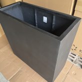植木鉢 大型 おしゃれ 間仕切り 目隠し パーティション 背高 ハイタイプ KONTON マグナス 底穴あり 屋外 ファイバーポリストーン L M グレー ブラック プランター 寄せ植え ゾーニング モダン 玄関 テラス ベランダ 店舗
