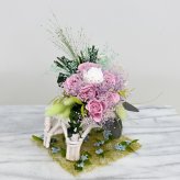 【最後の1点】花待ちの小さなイス ― 7つの薔薇の約束 ―　プリザーブドフラワー　ドライフラワー 　お祝い 　飾り　ウェディング
