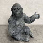 スマホスタンド woobia ウービア ゴリラ おもしろ雑貨 リアル動物オーナメント 卓上 デスク インテリア 誕生日 父の日 昇進祝い 退職祝い 男性 ギフト プレゼント 置物