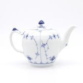 ロイヤルコペンハーゲン ブルーフルーテッド プレイン ティーポット 700ml 101 135 Royal Copenhagen Blue Fluted Plain ギフト 結婚祝い プレゼント 贈り物