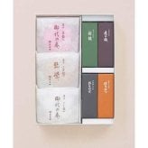 【とらや 羊羹 最中 詰合せA】 和菓子 敬老の日 お歳暮 御歳暮 お供え 予約 ギフト 贈り物 熨斗 送料込 もなか モナカ 虎屋 ようかん