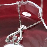 ネックレス レディース プラチナ Pt900 ダイヤモンド 0.03ct 一粒 ペンダント ジュエリー アクセサリー シンプル 上品 華奢 記念日 誕生日 プレゼント ギフト