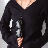 【ポスト投函で配達！】サングラスホルダー ネックレス PUレザーコード付き メガネホルダー 眼鏡ホルダー オーバル ハワイアンジュエリー グラスホルダー ペンダント ステンレス レディース 老眼鏡 スクロール 金属アレルギー シルバー ローズゴールド イエローゴールド henoheno