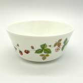 【ウェッジウッド】ワイルドストロベリー　カジュアルボウル　11cm　豆皿【結婚祝】【出産祝】【退職祝】【引越祝】【還暦祝】【記念品】