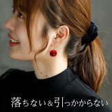 【在庫限り】ピアス 金属アレルギー サージカルステンレス フック 落ちない 引っかからない 外れにくい フックヒョウ柄 フェイクファー ボール 秋冬 おしゃれ 揺れる