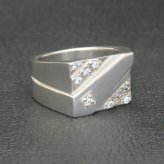 印台リング 指輪 シルバー925 【刻印無料】 印台 リング キュービックジルコニア キラキラ シルバーアクセサリー メンズ ユニセックス クリスマス 誕生日 プレゼント 記念日 父の日 母の日 ハンドメイド 手作り 彫金 ジュエリーボックス 箱 Grand Galleria グランドガレリア