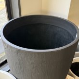 鉢カバー おしゃれ 大型 17号 13号 L M サイズ 植木鉢 KONTON コントン ソンク ラウンドトール 丸型 縦長 背が高い ポリレジン 軽量 屋外 室内 高級 北欧 モダン ナチュラル 観葉植物用 シンボルツリー サボテン 多肉植物 特大 玄関 プランター 底穴なし チャコールグレー